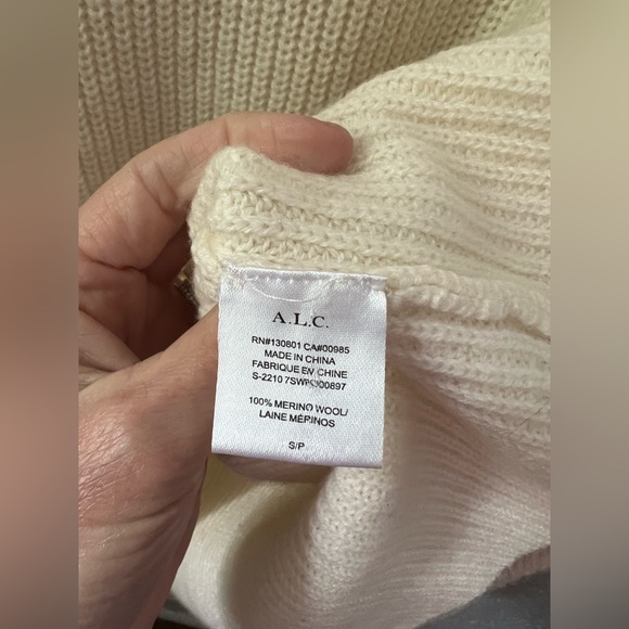 New A.L.C. Helena Ribbed Merino Wool Sweater in Off White Size Small - Picture 9 of 10